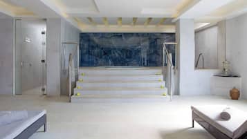 Behandlingsrom for par, badstue, boblebad, dampbad og kroppsbehandlinger