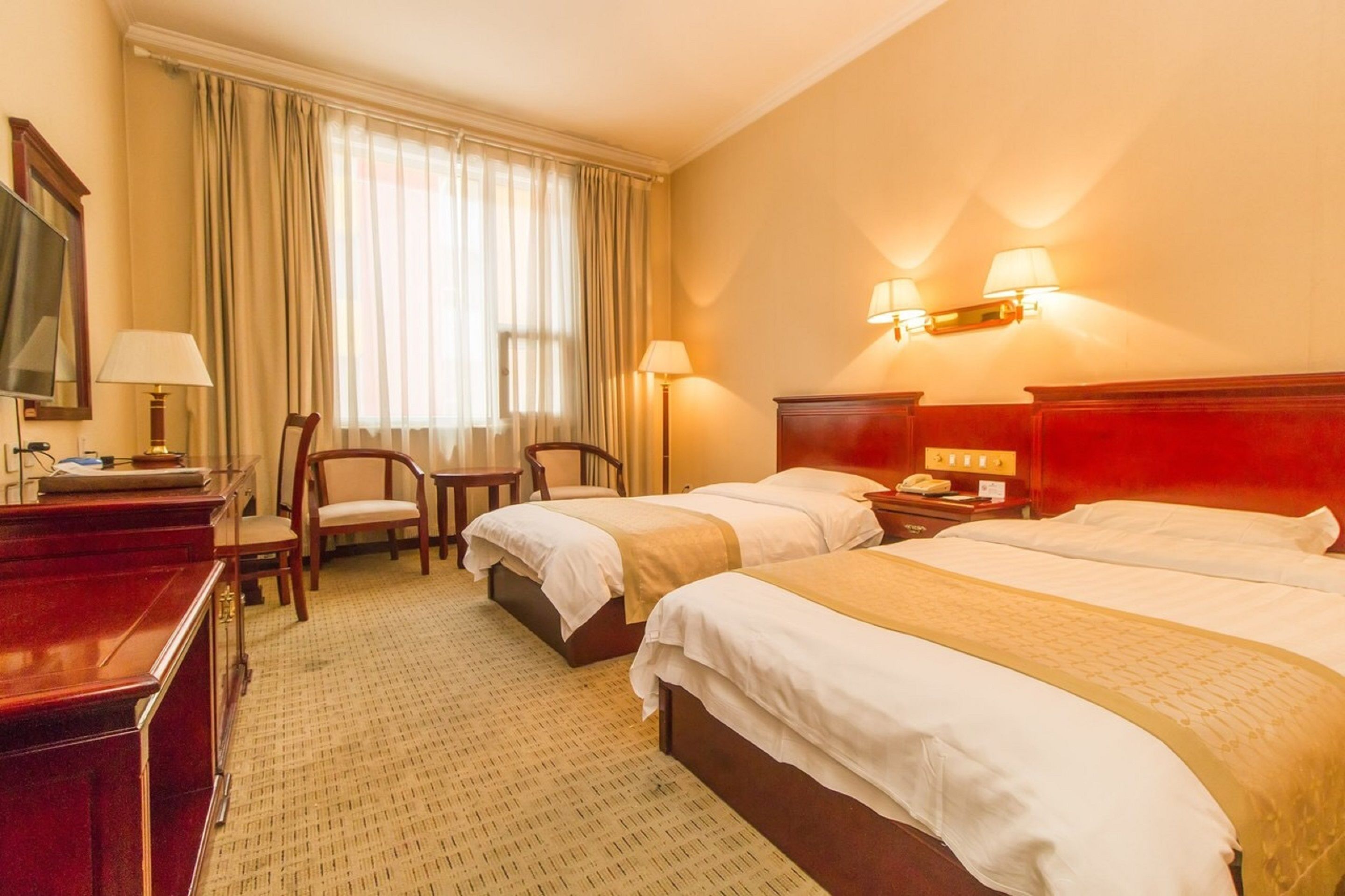 1 bedroom, minibar, in-room safe, desk