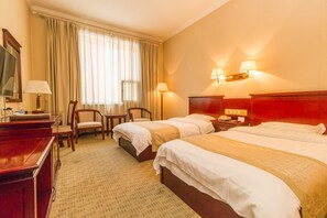 华丽客房, 2 张单人床 | 1 多间卧室、迷你吧、客房内保险箱、办公桌