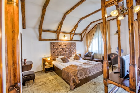 Ropa de cama de alta calidad, minibar y decoración personalizada