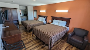 Habitación doble Deluxe | Escritorio, wifi gratis y ropa de cama