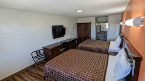 Deluxe Double Room | Desk, free WiFi, bed sheets