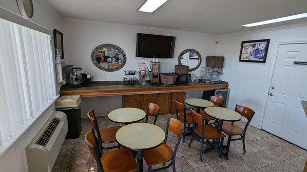 Desayuno continental incluido todos los días