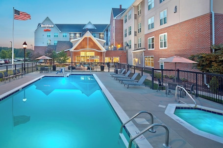 Seasonal outdoor pool