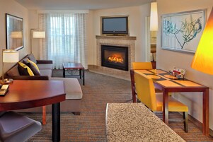 Suite, 1 King Bed with Sofa bed, Fireplace | Premium bedding, down comforters, in-room safe, desk