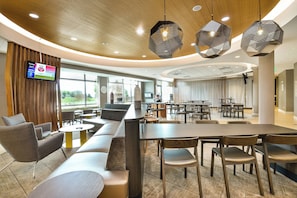 Lobby - SpringHill Suites by Marriott Grand Forks (Grand Forks)