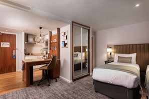 In-room safe, individually furnished, desk, laptop workspace