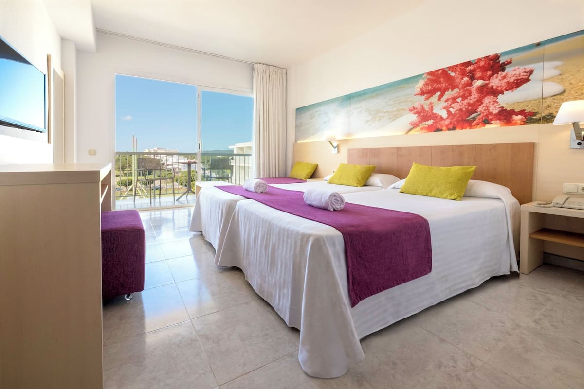 Superior Double Room, Pool View