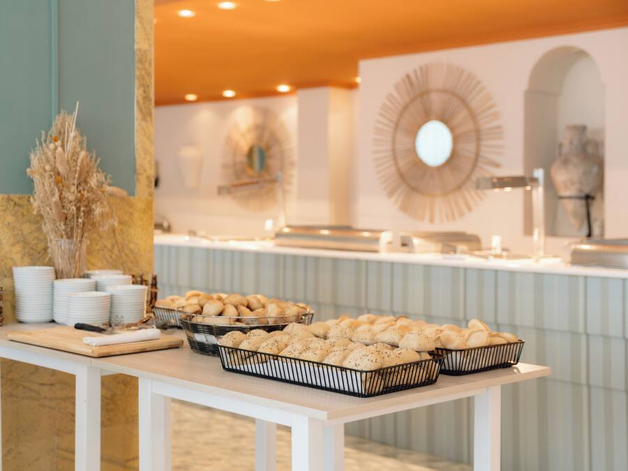 Breakfast, lunch and dinner served