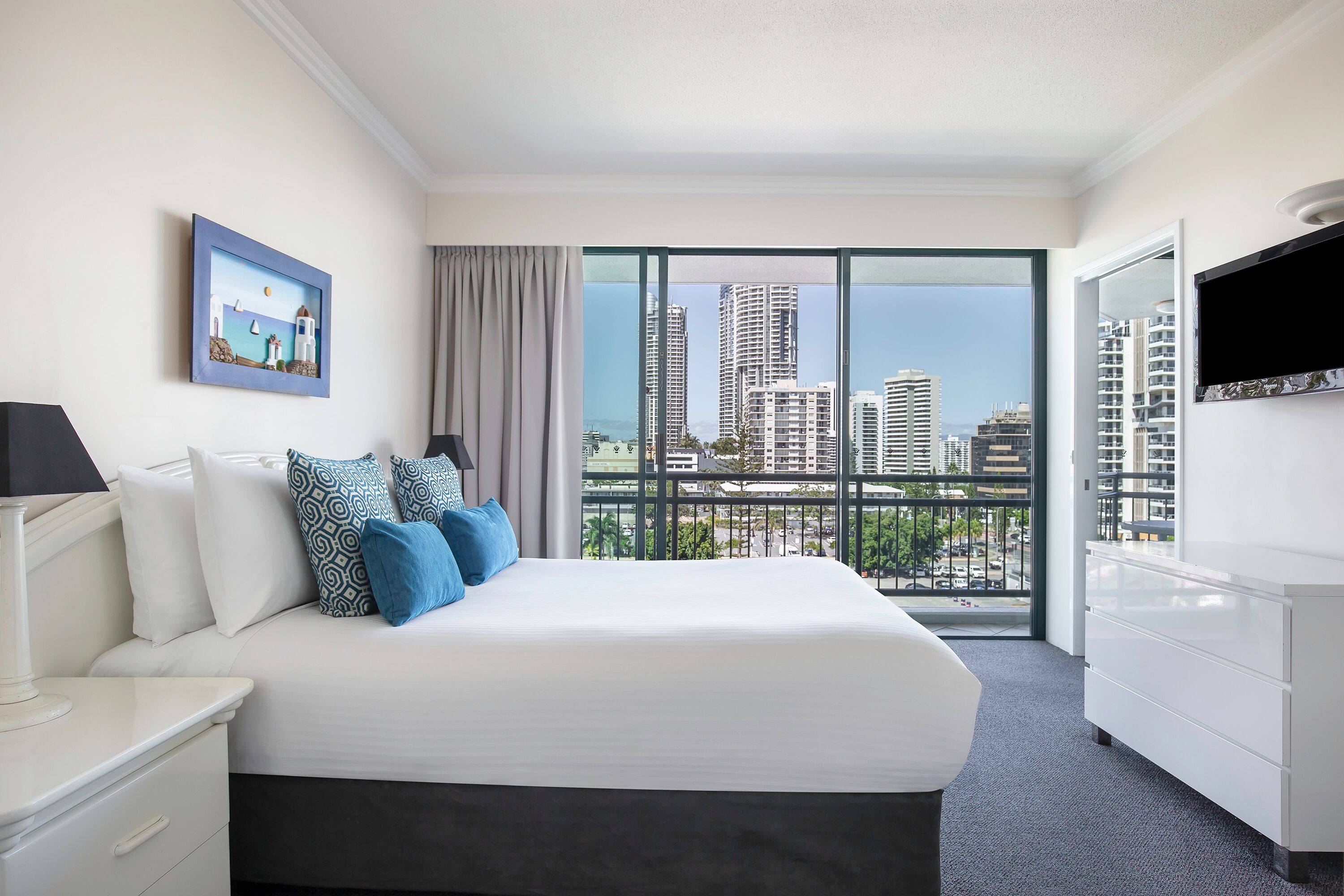 Mantra Crown Towers — image 15
