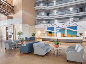 Reception - Mantra Crown Towers (Surfers Paradise)