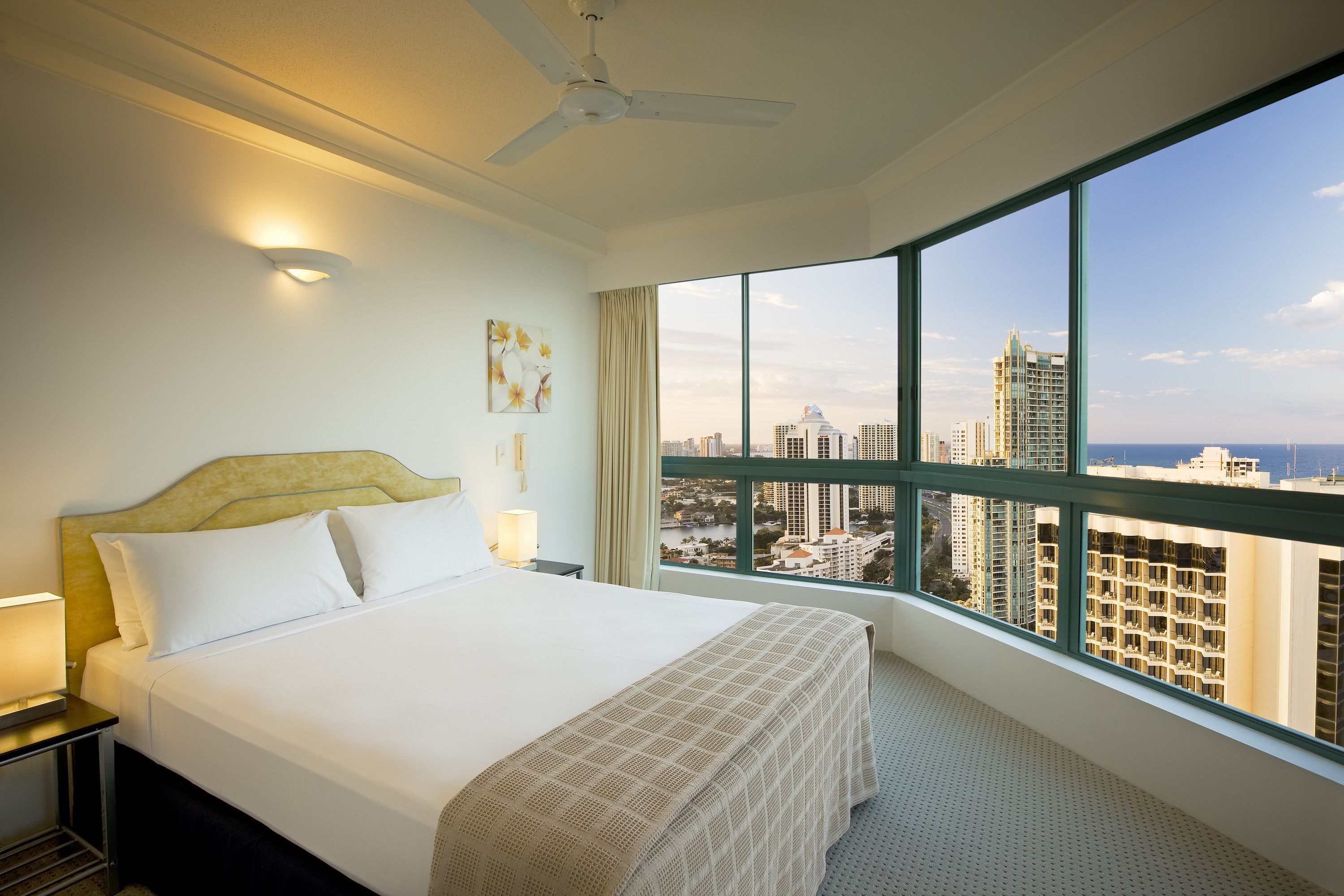 Mantra Crown Towers — image 16