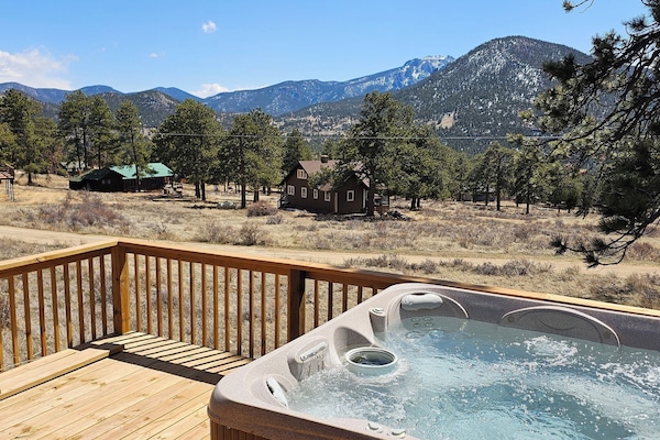 Tanager Cottage #30 | Private spa tub