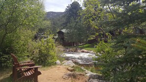 The Love Nest #8 (Indoor 5x5 Jetted Tub,  Gas Fireplace, King Bed | Terrace/patio - Brynwood on the River (Estes Park)