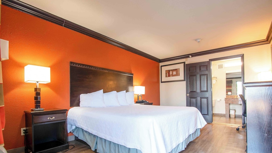 Days Inn by Wyndham Oklahoma City/Moore