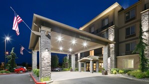 Front of property - Best Western Plus Port of Camas - Washougal Convention Center (Washougal)