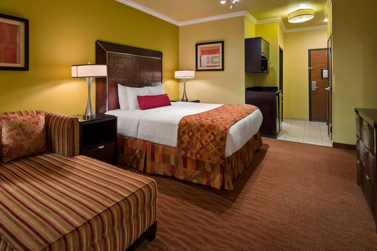 Pillow-top beds, in-room safe, desk, laptop workspace