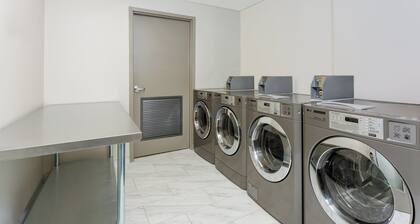 La Quinta Inn & Suites Ormond Beach / Daytona Beach