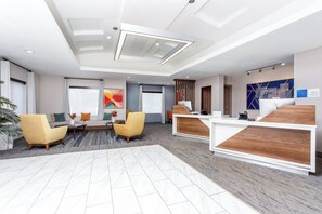 Lobby - La Quinta Inn & Suites Ormond Beach / Daytona Beach (Ormond Beach)