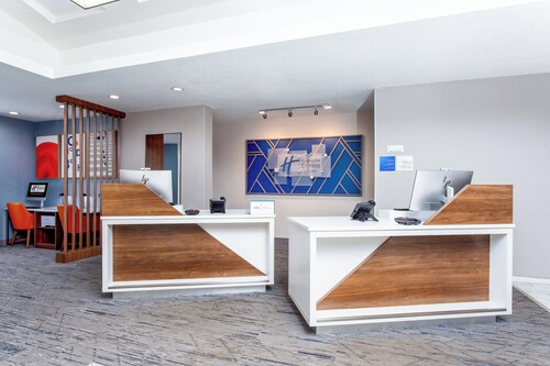 La Quinta Inn & Suites Ormond Beach / Daytona Beach