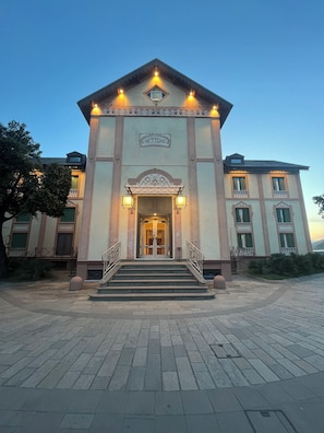 Front of property - Suite Hotel Nettuno (Sestri Levante)