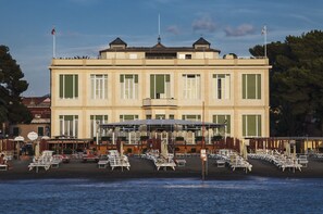 Front of property - Suite Hotel Nettuno (Sestri Levante)