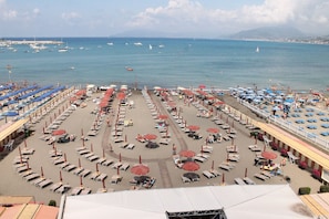 Private beach, beach massages, beach bar - Suite Hotel Nettuno (Sestri Levante)