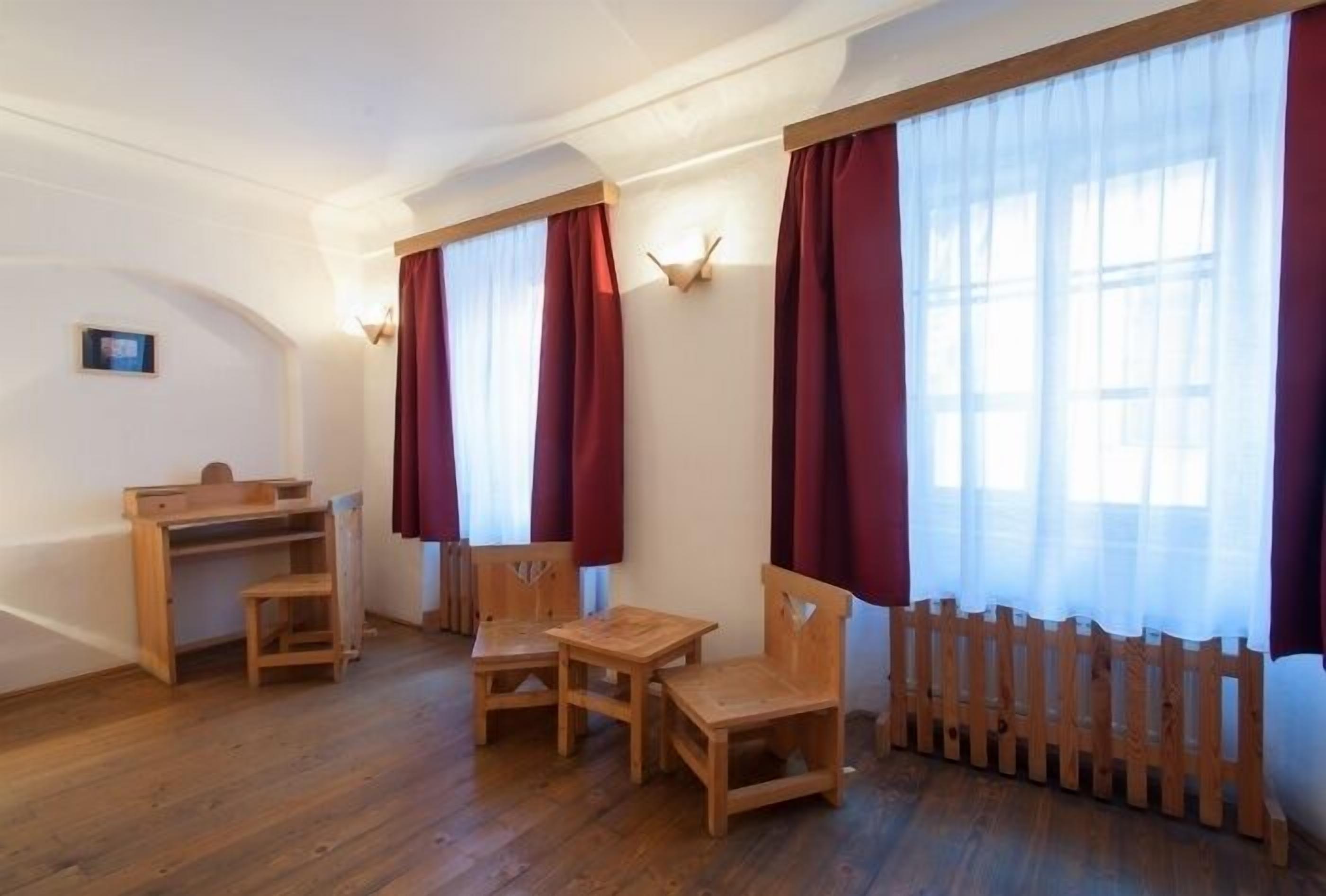 superior room | living area | lcd tv