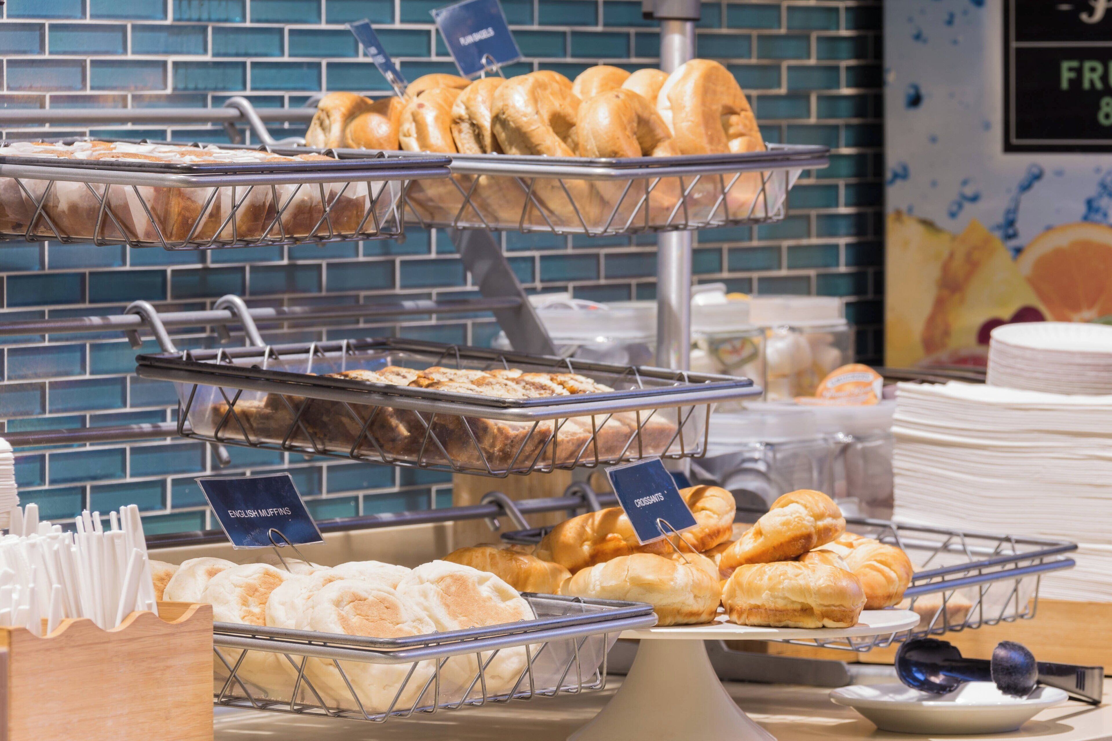 free daily continental breakfast