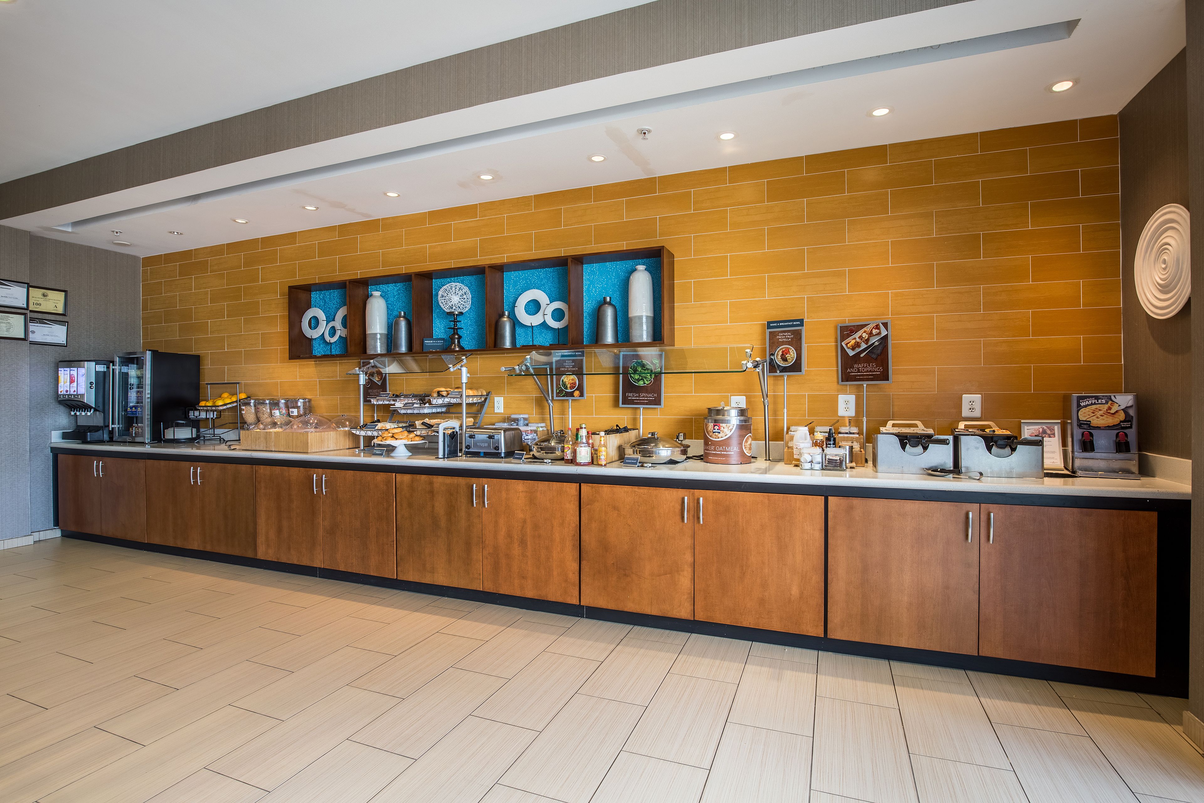 free daily full breakfast