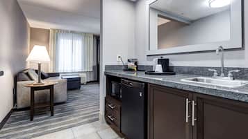 Studio, 1 King-Bett, Schlafsofa, NR | Minibar