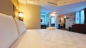 Premium Room, 1 King Bed
