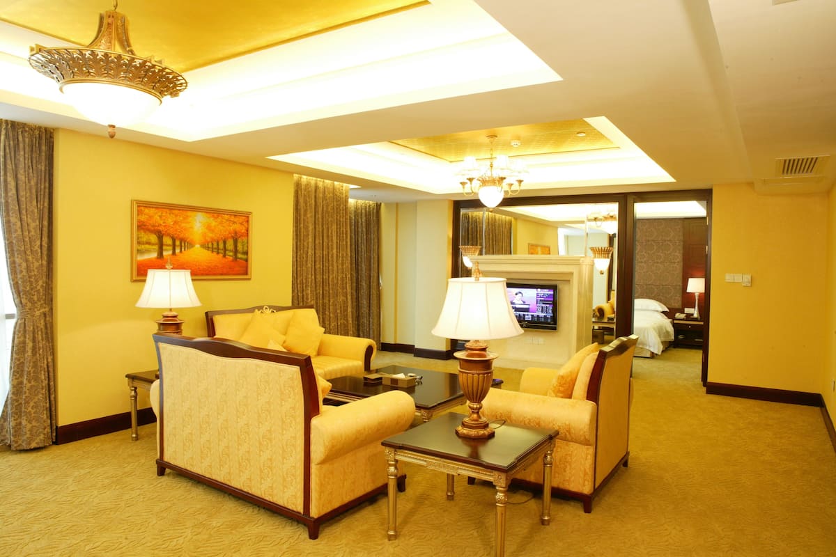 37-inch LCD TV with cable channels, TV