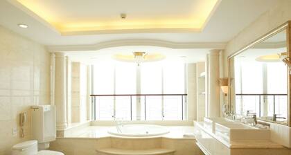 Vanguard Hotel