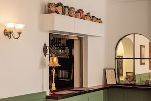 Bar (on property) - Abbots Mead Hotel (Shrewsbury)