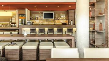 Bar (in der Unterkunft)