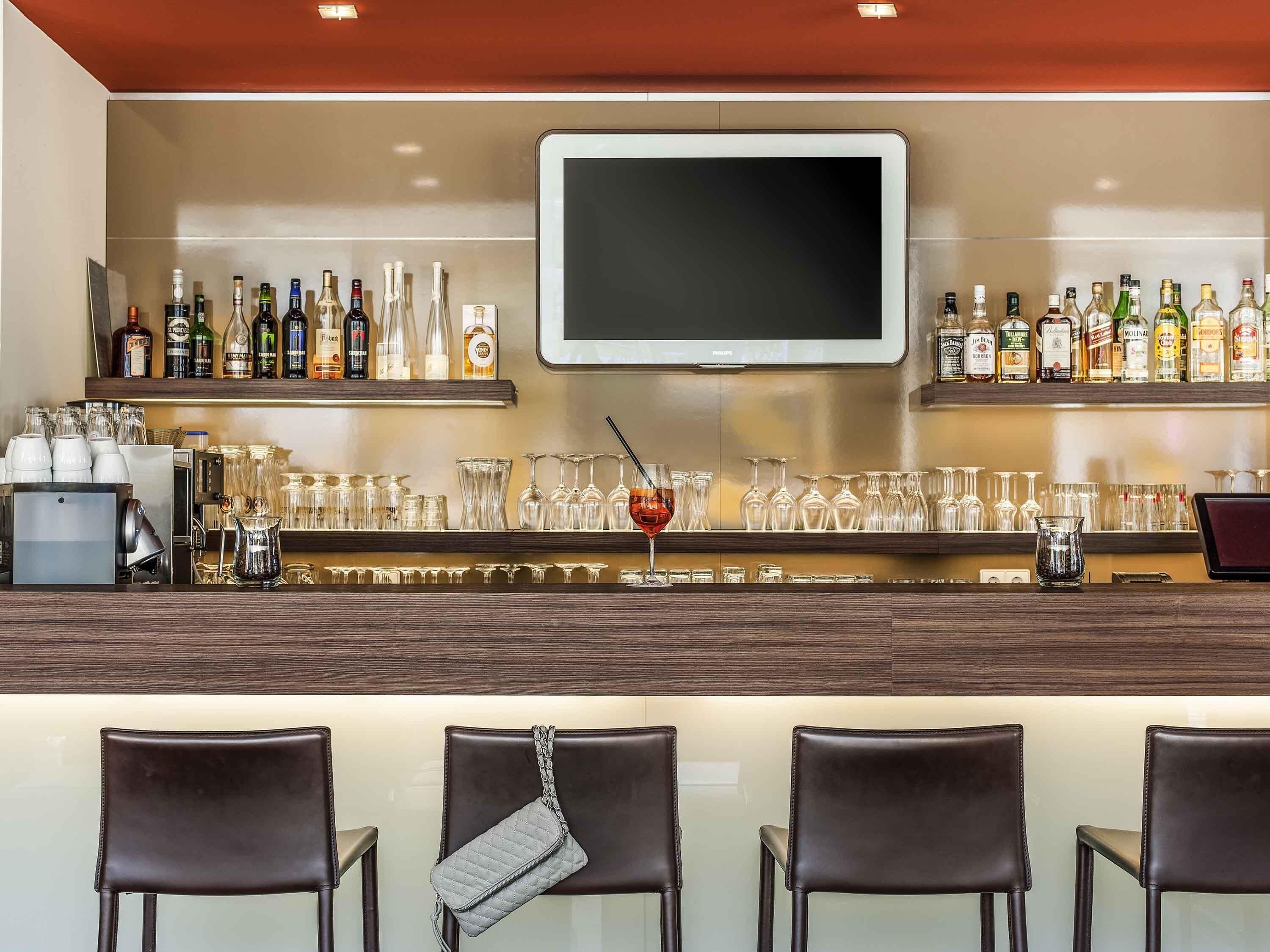 Bar (in der Unterkunft)