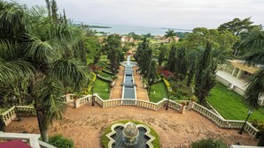 Front of property - Lake Victoria Serena Golf Resort & Spa (Kampala)