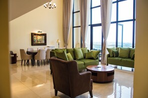 Familie-loftsleilighet | Oppholdsområde | Leker