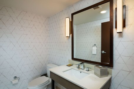 Hilton Asheville Biltmore Park - Image 90