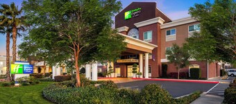 Holiday Inn Express & Suites Sacramento NE Cal Expo by IHG