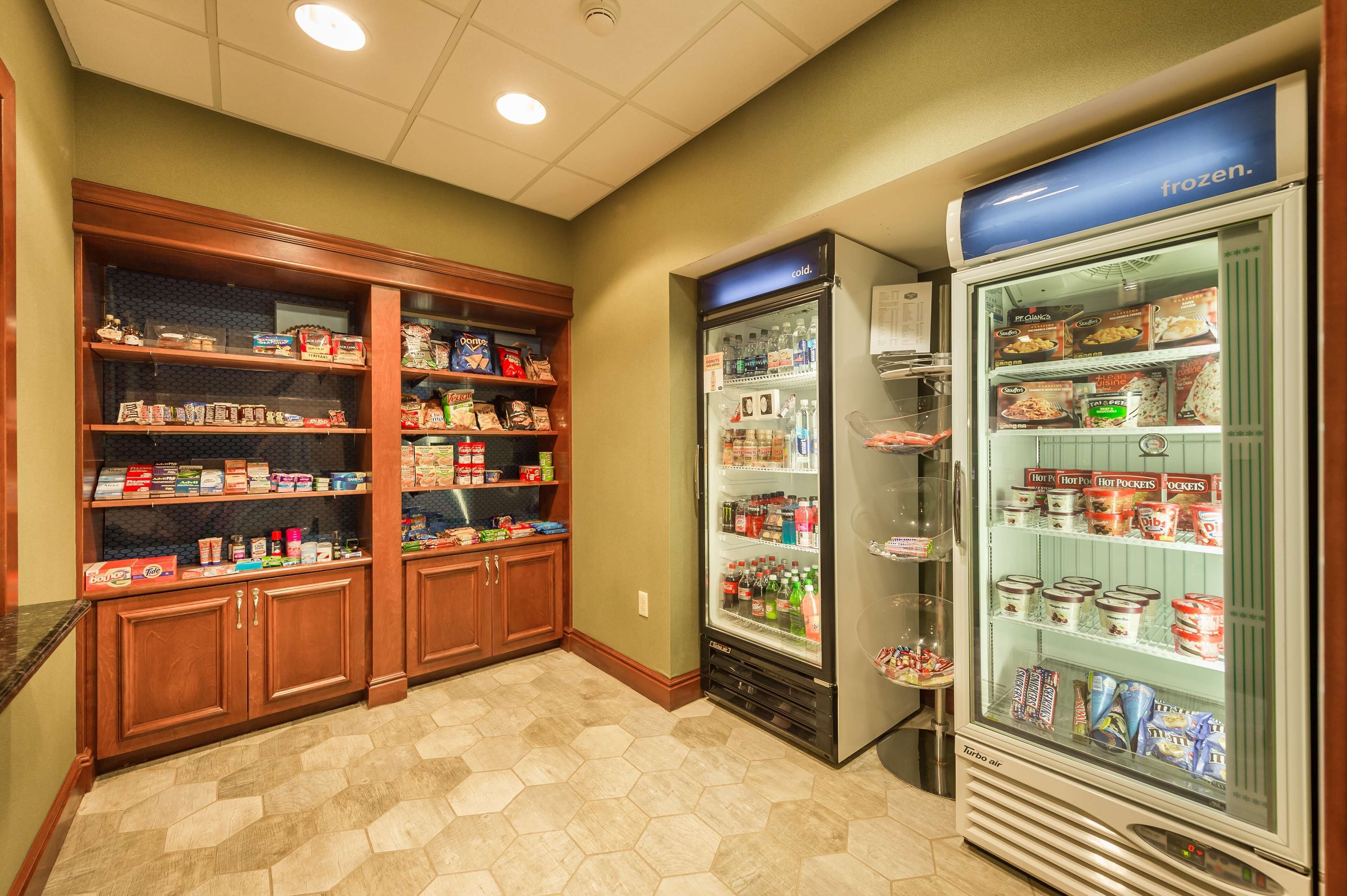 Snack bar