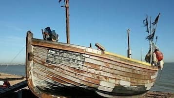 Double Room, Ensuite, Sea View (Principal Four Poster) | Miscellaneous