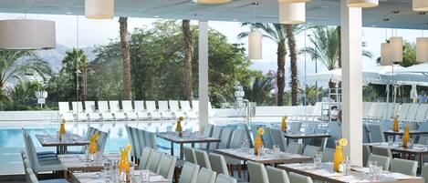 Ilmainen päivittäinen buffetaamiainen