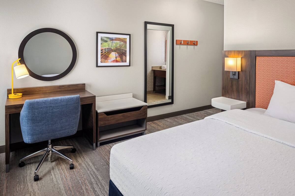 Premium bedding, pillowtop beds, in-room safe, blackout drapes