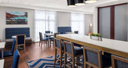 Hampton Inn Fairmont