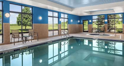 Hampton Inn Fairmont