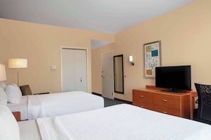 Desk, laptop workspace, iron/ironing board, free cots/infant beds - Fairfield by Marriott Inn and Suites Augusta Fort Eisenhower Area (Augusta)