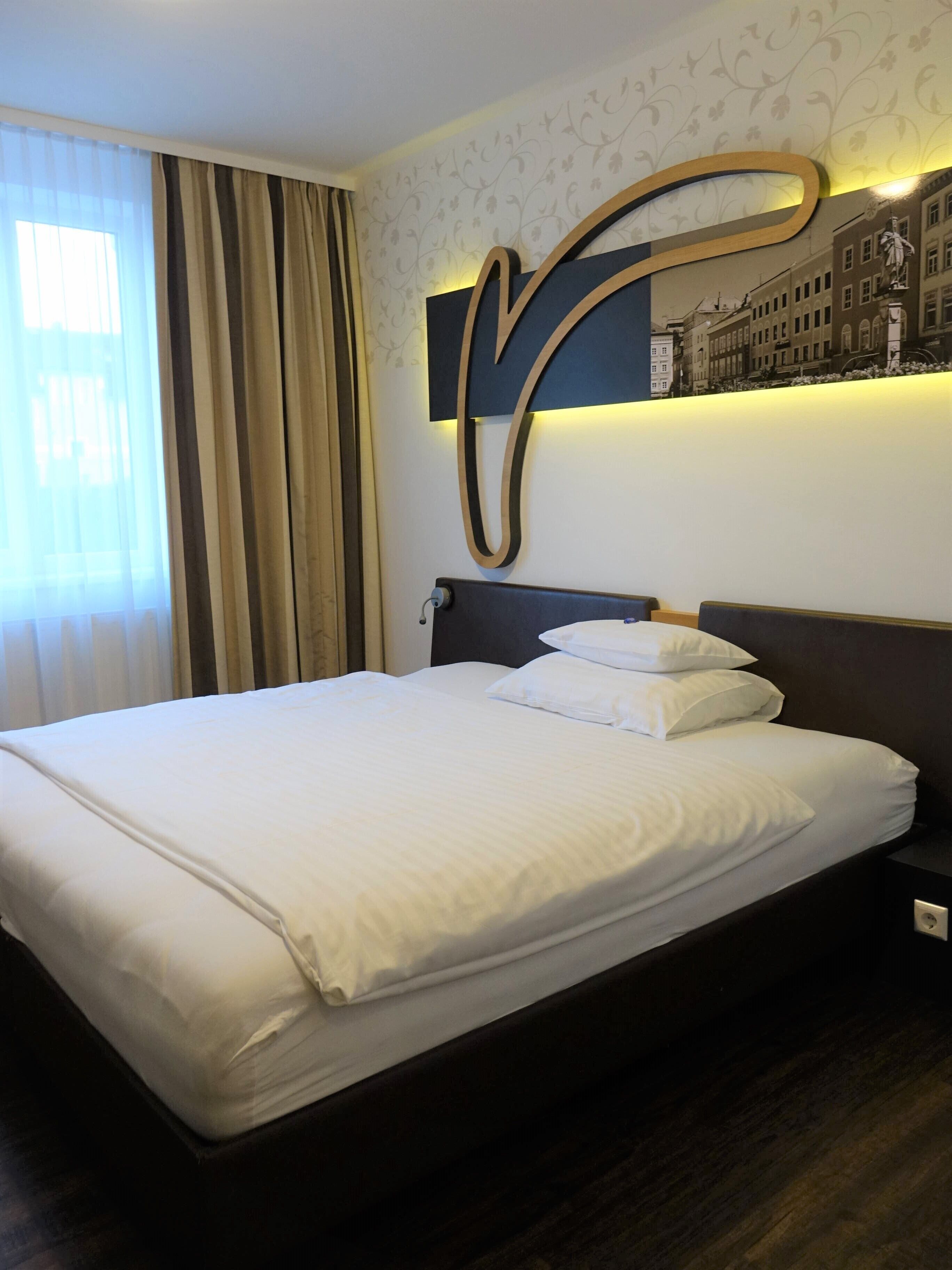business single room | 1 bedroom, hypo-allergenic bedding, in-room safe, blackout curtains