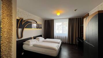 Superior Double Room | 1 bedroom, hypo-allergenic bedding, in-room safe, blackout drapes